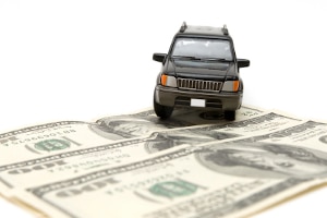 Vor einem Autokreditvergleich ist eine genaue Analyse der eigenen Finanzen unbedingt ratsam.