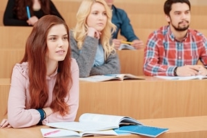 BAföG-Schulden: Nach dem Studium sind viele Menschen verschuldet.