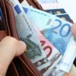 Das Existenzminimum soll den Mindestbedarf zum Bestreiten des Lebensunterhalts abdecken.
