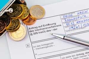 Eine Forderung, die nach der Eröffnung vom Insolvenzverfahren entstanden ist, gilt als Neuforderung. Sie kann nicht nur Insolvenztabelle angemeldet werden.