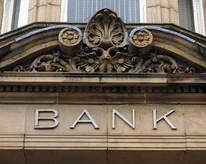Forfaitierung: Die Bank prüft die Forderungen sehr genau, bevor sie diese ankauft.