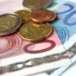 Bei einer Mahnung entstehen Gebühren, aber muss man Mahngebühren zahlen?
