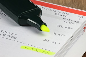 Nach dem aktuellen SchuldnerAtlas Deutschland 2019 gelten 6,9 Millionen Bürger als überschuldet.