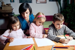 Die Verschuldung von Alleinerziehenden ist 2018 gestiegen auf durchschnittlich 22.000 Euro.