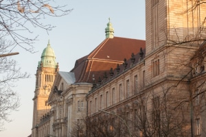 Aufgaben vom Vollstreckungsgericht übernimmt seit 2013 das Amtsgericht. Pro Bundesland ist ein Amtsgericht dafür festgelegt.