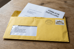 Was bedeuten gelbe Briefe? Sie deuten auf eine förmliche Zustellung hin.